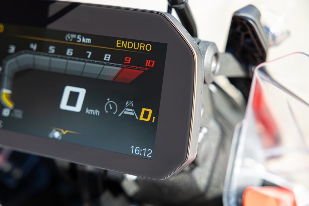 BMW R 1300 GS Adventure dash